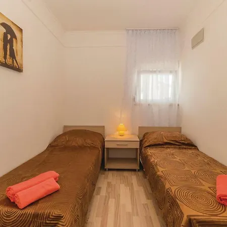 Eight-bedroom Holiday In * Zadar