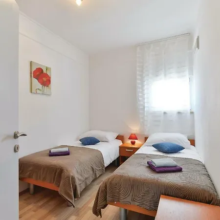 Eight-bedroom Holiday In * Zadar